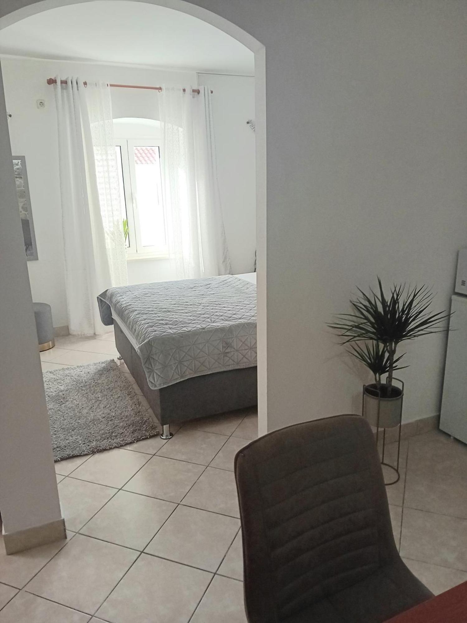 Apartment Andela Kastela Bagian luar foto