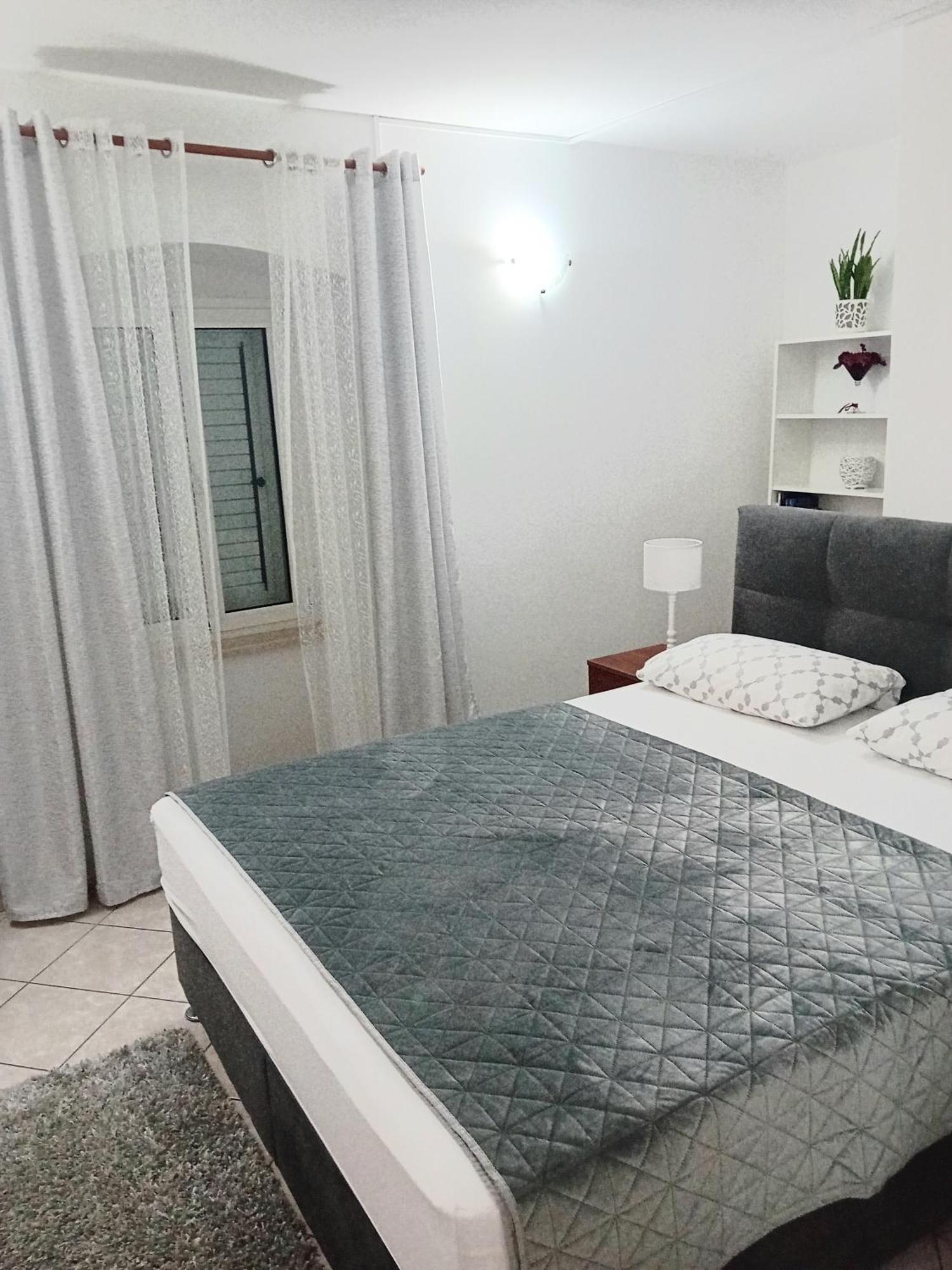 Apartment Andela Kastela Bagian luar foto
