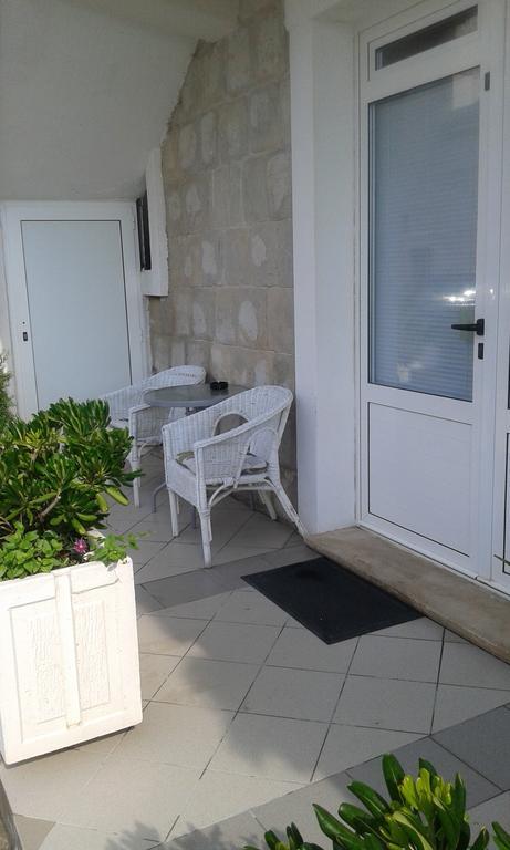 Apartment Andela Kastela Bagian luar foto