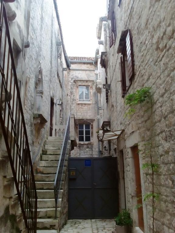 Apartment Andela Kastela Bagian luar foto
