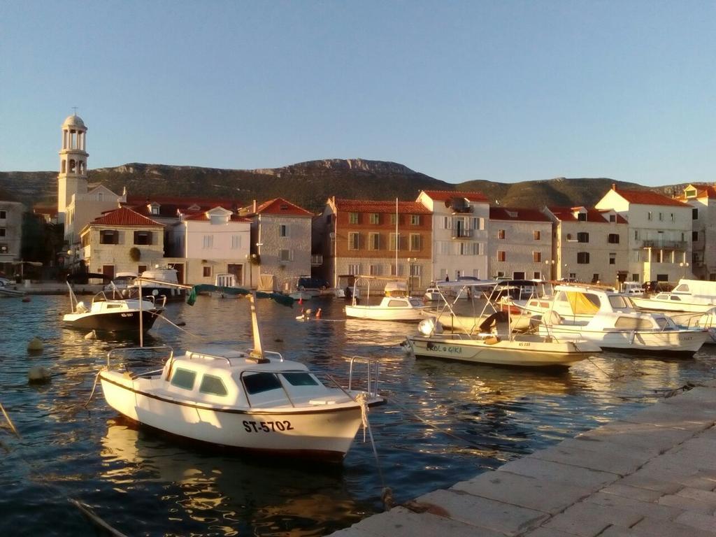Apartment Andela Kastela Bagian luar foto